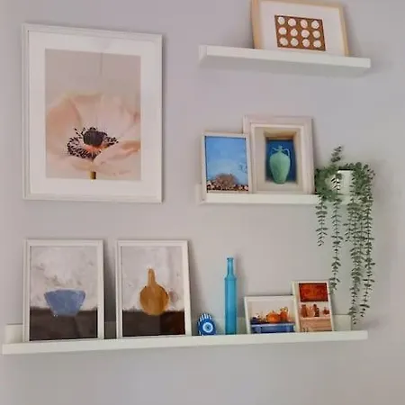 A Cozy Modern 4 Minutes Walk From Metro Αθήνα