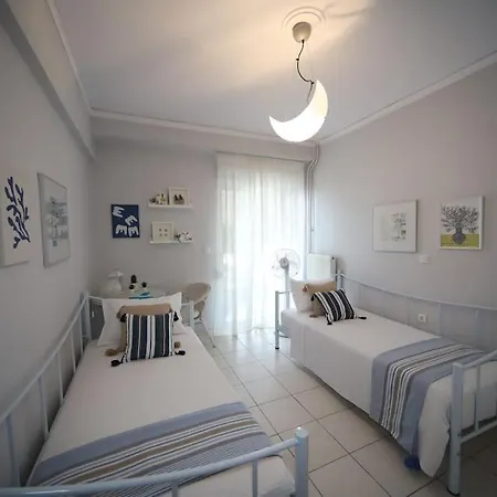 A Cozy Modern 4 Minutes Walk From Metro * Αθήνα