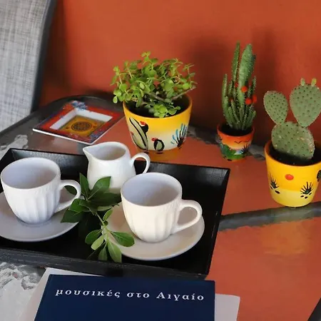 A Cozy Modern 4 Minutes Walk From Metro Αθήνα